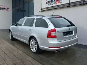 Skoda Octavia Combi 2.0 TDI RS*Xenon*KVL*Tempo*RKS* Klima Xenon Bild 5