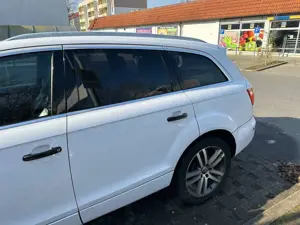 Audi Q7 3.0 TDI DPF quattro tiptronic Bild 3