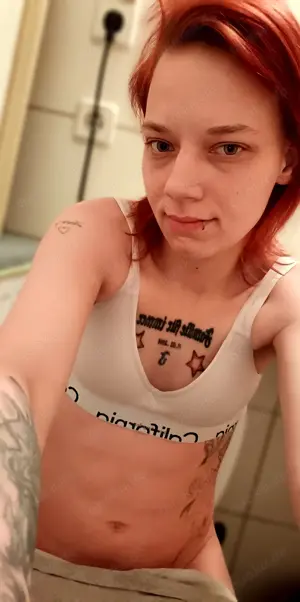 Sie bitte nacktbilder und sexvideos an für ein Tg 