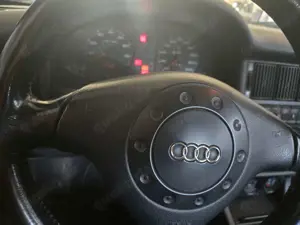 Audi Cabriolet Cabriolet 2.0 Bild 3