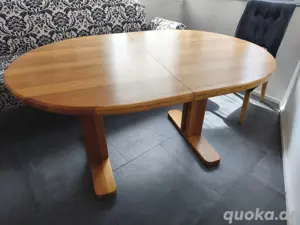 Esstisch aus Holz 