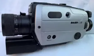 Schmalfilmkamera Bauer C38  im Metallgehäuse
