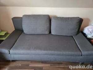 Sehr schöne Couch mit Schlaffunktion