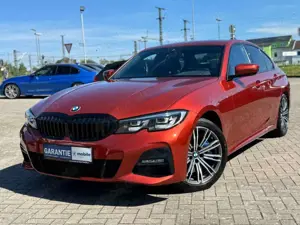 BMW 330 i M-Paket *Alcantara*LED*Head-up*Virtuel*