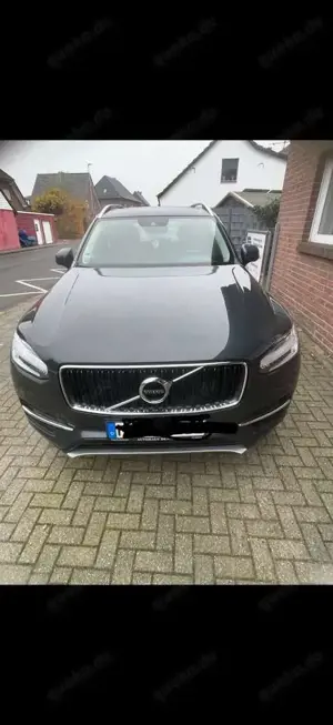 Volvo XC90 D5 AWD Geartronic Momentum