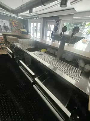 Bier-Schanktheke mit 6 Auszügen- Notverkauf