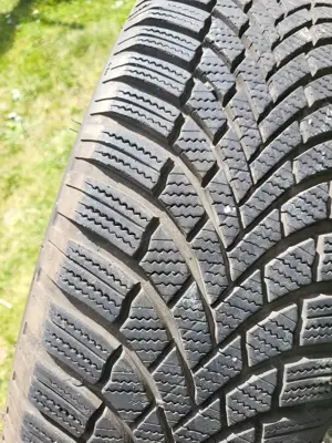 4x 205 60R17 93H Bridgestone Winterreifen