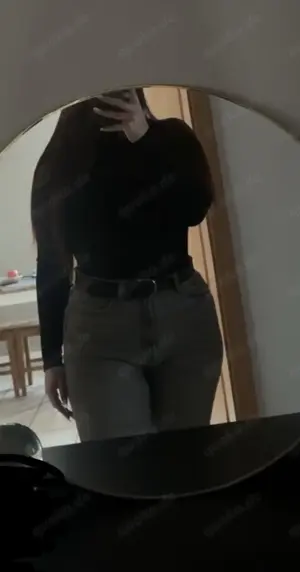 Süße Leyla sucht dich 