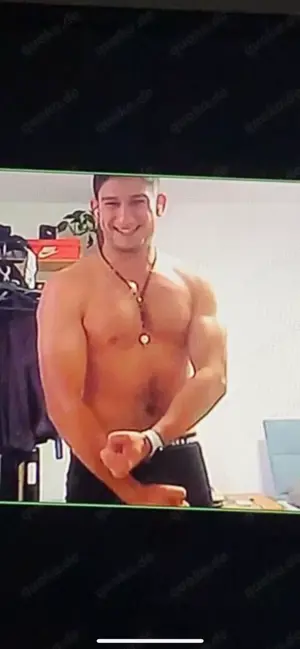Suche reife Frauen für Dates, ONS und mehr.