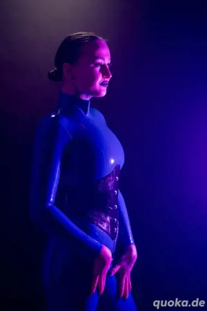 lady venom 