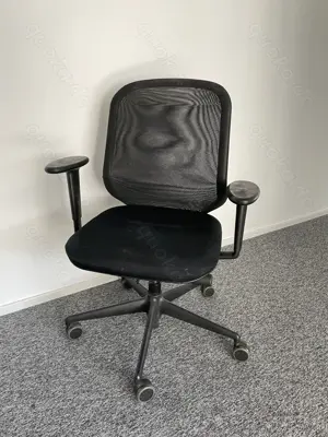  3 x Vitra Meda Pal Mesh Bürostuhl Nr. 943-385   einzeln abzugeben - Selbstabholung