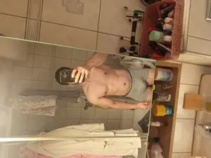 Hallo zusammen, ich suche ein Paar. 