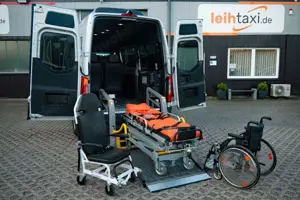 Mercedes-Benz Sprinter Mietwagen BTW Lift Liegend-Rollstuhl