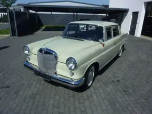Mercedes-Benz 190 190c