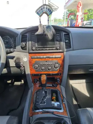 Jeep Grand Cherokee 3.0 CRD Automatik DPF Overland Bild 4