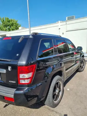 Jeep Grand Cherokee 3.0 CRD Automatik DPF Overland Bild 2
