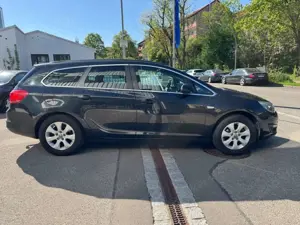 Opel Astra J  1,6 Sports CDTI  Tourer  Tüv neu 1 hand Bild 4