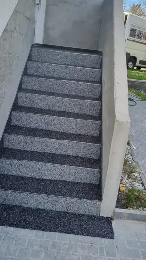 Steinteppich für Innen und Außen schnell und sauber verlegen