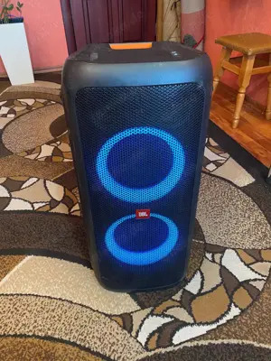 JBL PartyBox 300 in gutem Zustand
