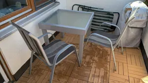 Balkontisch ausziehbar mit 4 Stühlen 