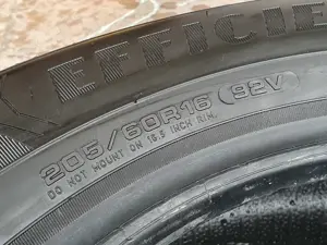 4x  Sommerreifen 205 60 R16 Efficient Performance wie neu