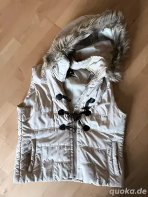 2 schicke Steppwesten beige & blau Kapuze Gr. 38 40 Weste Jacke