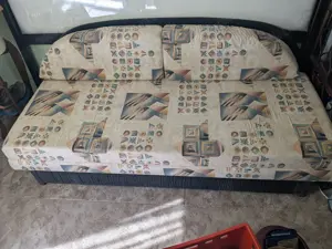 Schlafsofa & Schreibtisch