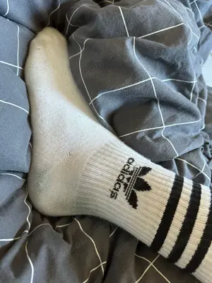Getragene Adidas Socken von einem Gay Boy für Gays Bild 2