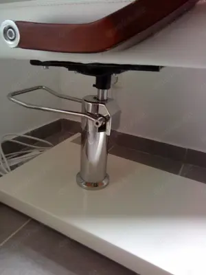 Fußpflegestuhl 