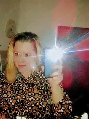 Frau sucht solventen Partner