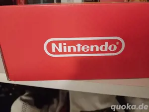 Tragbare Konsole Nintendo Switch OLED Modell HEG-001   64 GB   Weiß.