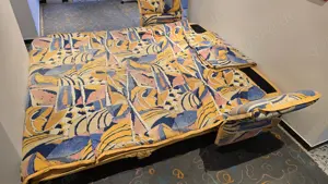 Ausziehbares Schlafsofa zu verschenken