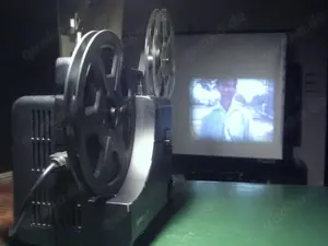 Revue Lux 30b  Super 8 und doppel 8  N8 Filmprojektor baugleich Eumig mit neuer Lampe