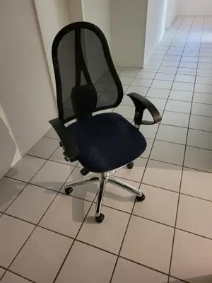 Schreibtischstuhl - wie neu - zu verkaufen