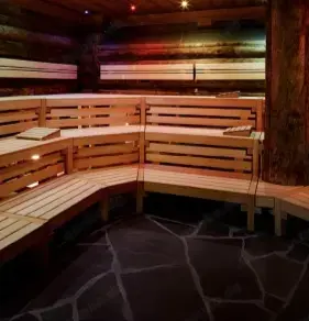Suche dich oder euch (nur weiblich ab 21) für Therme, Freizeit, Sauna, FKK ...