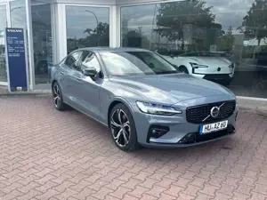 Volvo S60 B5 AWD Ultimate Dark Auto