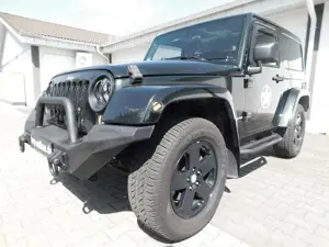 Jeep Wrangler Sahara+v.Extras+AHK+LED+Hard+Softtop,sehr gepflegt Bild 2