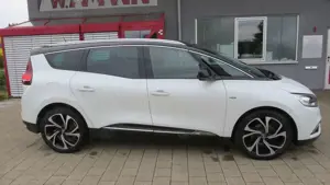 Renault Scenic IV Grand Scenic BOSE Edition AHK Bild 2