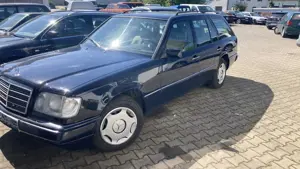 Mercedes-Benz E 220 T