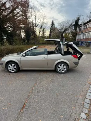 Renault Megane 2.0 Coupe-Cabriolet Dynamique Bild 1