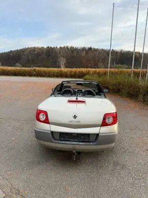 Renault Megane 2.0 Coupe-Cabriolet Dynamique Bild 3