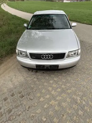 Audi A8 4.2 quattro