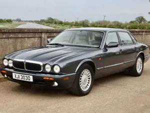 Jaguar XJ8 XJ8