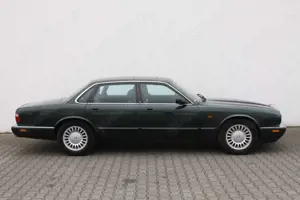 Jaguar XJ 3.2 Executive 2 Jahre Garantie Bild 5