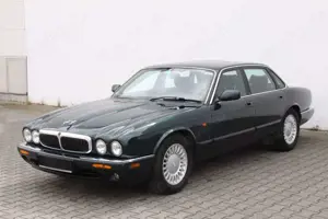 Jaguar XJ 3.2 Executive 2 Jahre Garantie Bild 3