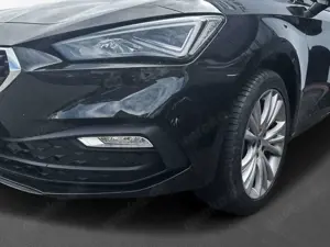 SEAT Leon Style 1.0 eTSI DSG Navi SHZ LED Cam Kessy Bild 4