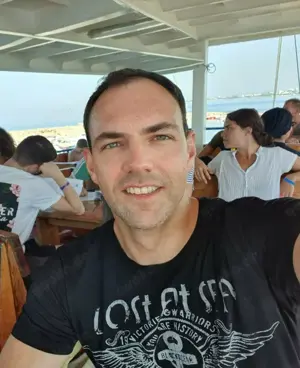 Zärtlicher Mann (43) sucht diskrete Affäre mit Stil und Spannung