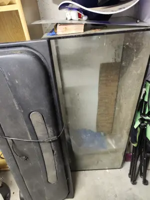 Aquarium mit Abdeckung 