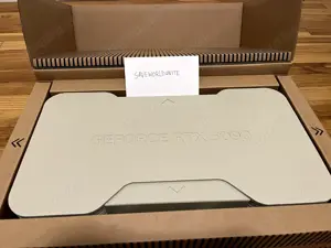 NVIDIA GeForce RTX 5090 FE (Founders Edition) GDDR7-Grafikkarte, 32 GB, vollständiges ROPS Bild 2
