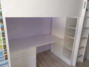Hochbett mit Schreibtisch, Schrank, Regal 